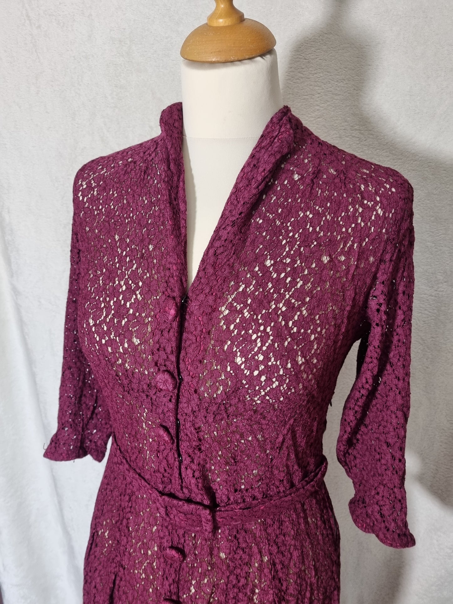 Kleid aus Spitze 40 er Jahre