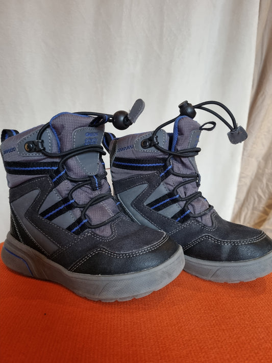 Winterschuhe Gr. 28