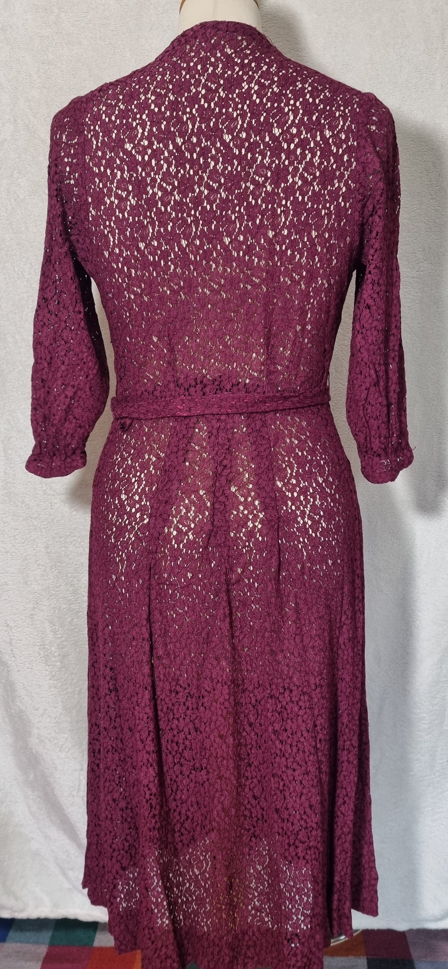 Kleid aus Spitze 40 er Jahre