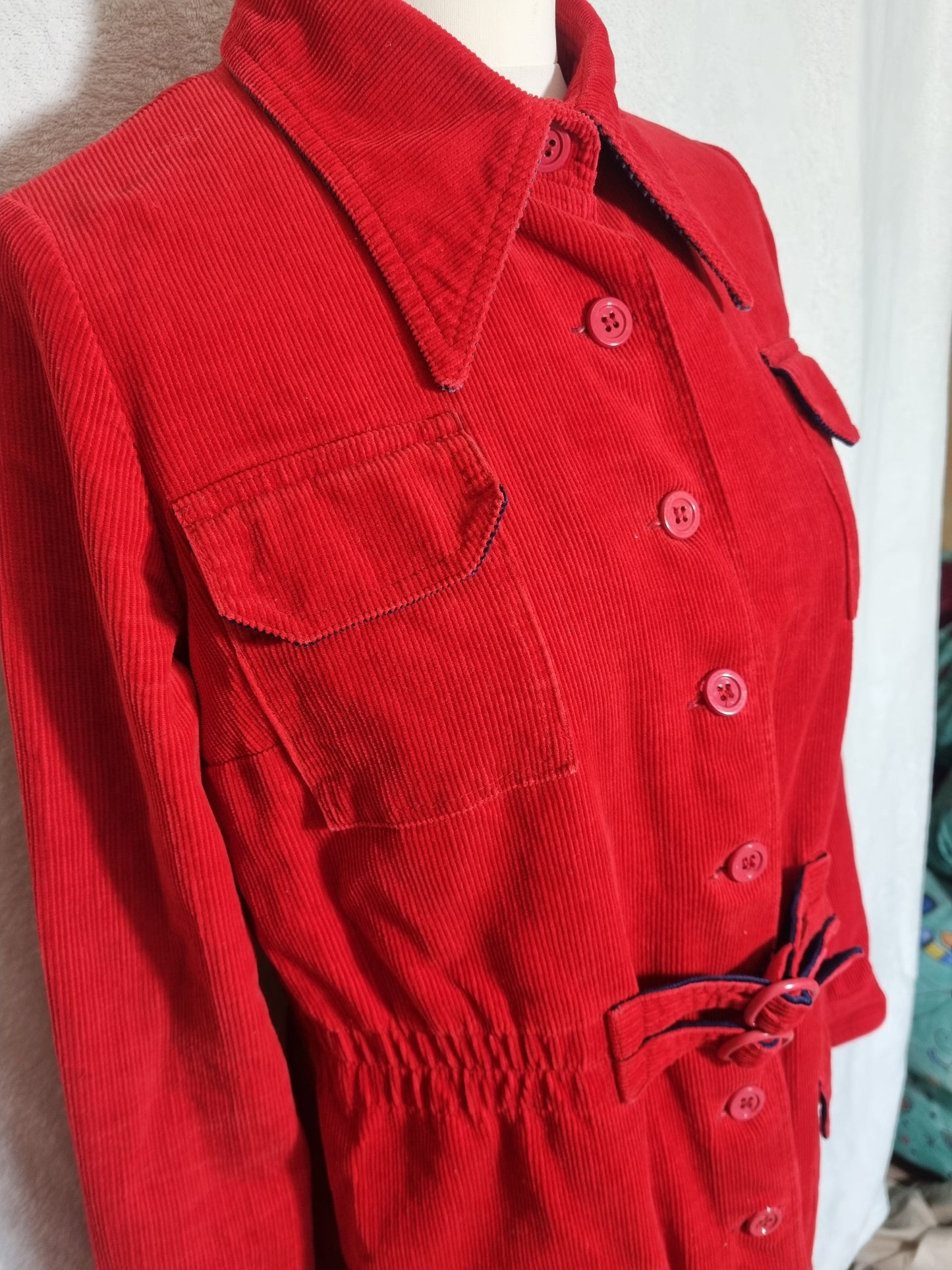 Kleid aus Cord 70er Jahre