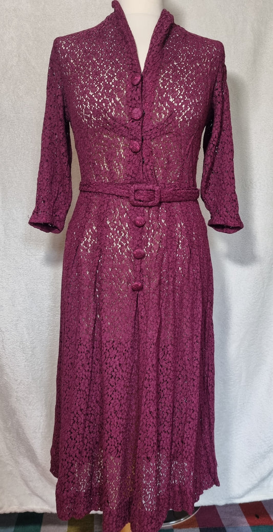Kleid aus Spitze 40 er Jahre