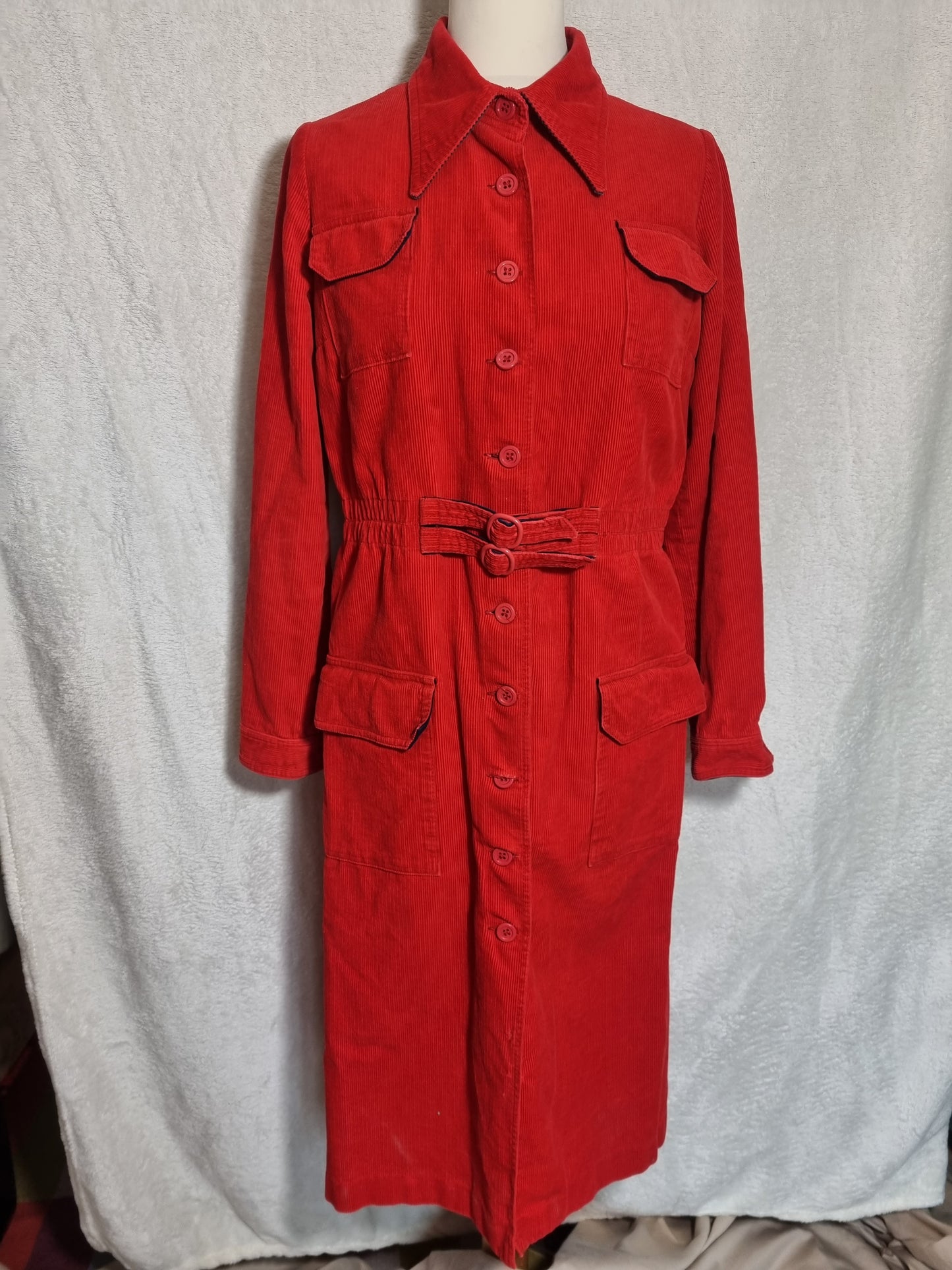 Kleid aus Cord 70er Jahre